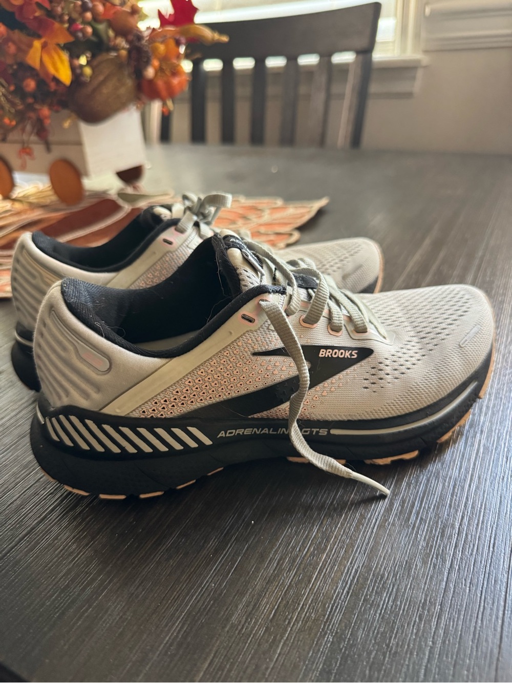 Women’s brooks running shoes